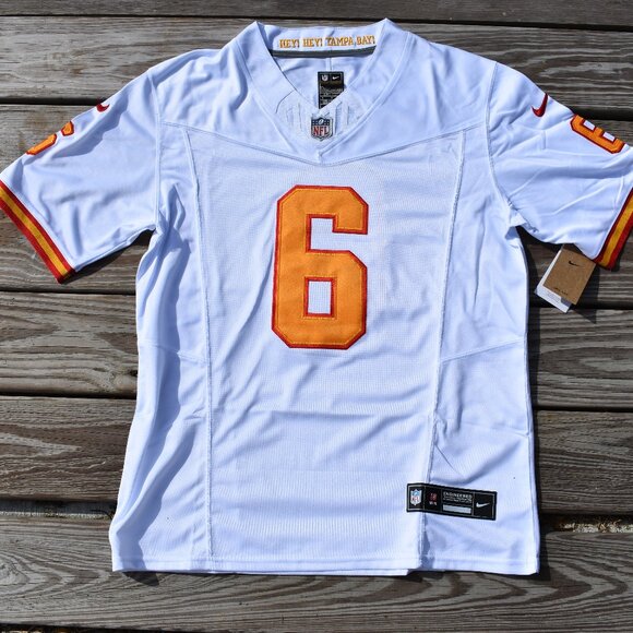 New! Baker Mayfield Tampa Bay Buccaneers White Vapor FUSE Football Jersey Men's - Picture 2 of 2